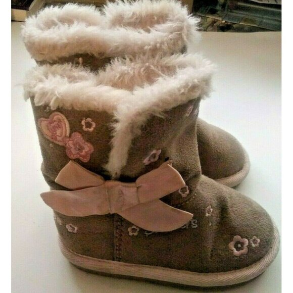 Sketchers little Girl Size 5 Snow Boots Pink embroidered Hearts bows fur lined - Picture 1 of 5